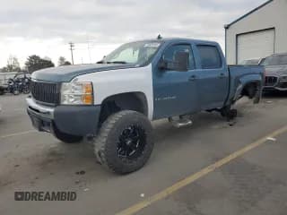 ✅ 2007 Chevrolet Silverado 1500 1LT • VIN: 2GCEK13C071640140 • Lot: 93625365. Listed on Copart with 204,133 mi. Free auction sales archive from the USA and detailed vehicle history report at DreamBid. Image 1.
