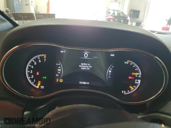 ✅ 2015 Jeep Grand Cherokee Limited • VIN: 1C4RJFBG1FC183627 • Лот: 90084935. Опубликован ранее на Copart с пробегом 151 586 миль. Бесплатный доступ к архиву аукционных продаж из США и подробный отчёт об истории автомобиля на DreamBid. Изображение 9.