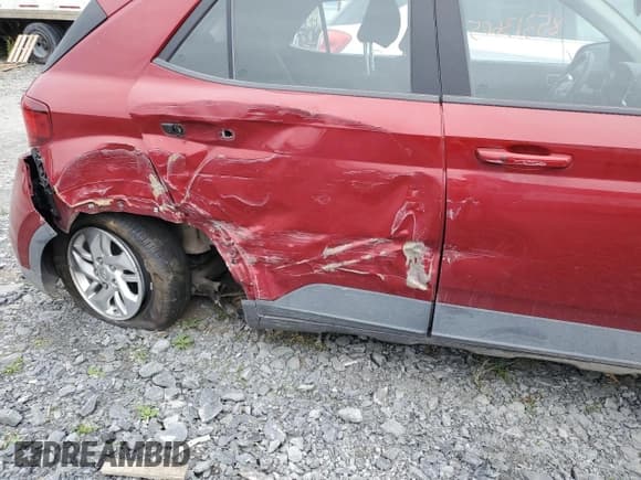 ✅ 2025 Hyundai Venue SEL • VIN: KMHRC8A38SU364809 • Lot: 85313605. Listed on Copart with 19,380 mi. Free auction sales archive from the USA and detailed vehicle history report at DreamBid. Image 13.