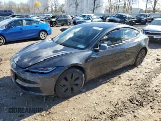 ✅ 2024 Tesla Model 3 Long Range • VIN: 5YJ3E1EB9RF716943 • Lot: 91200155. Wystawiony na Copart z przebiegiem 35 382 mil. Bezpłatny archiwum sprzedaży aukcyjnych z USA i szczegółowy raport historii pojazdu na DreamBid. Zdjęcie 1.