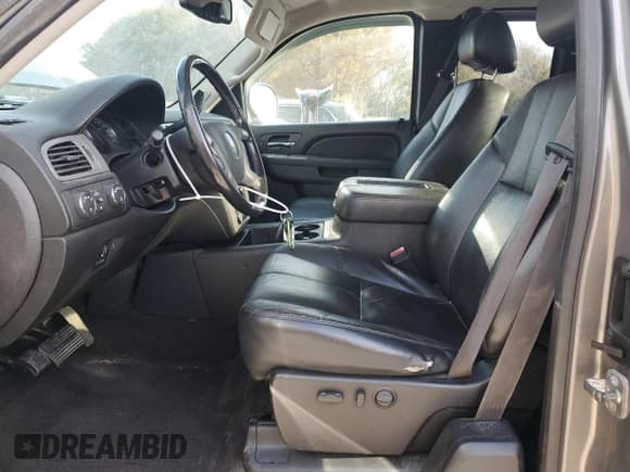 ✅ 2012 Chevrolet Silverado 1500 LTZ • VIN: 1GCRKTE70CZ321948 • Lot: 91617205. Listed on Copart with 193,799 mi. Free auction sales archive from the USA and detailed vehicle history report at DreamBid. Image 7.