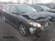 ✅ 2011 Toyota Corolla L • VIN: 2T1BU4EE3BC593399 • Lot: 43648268. Wystawiony na IAAI z przebiegiem 158 027 mil. Bezpłatny archiwum sprzedaży aukcyjnych z USA i szczegółowy raport historii pojazdu na DreamBid. Zdjęcie 1.