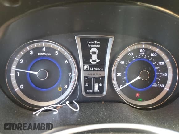 ✅ 2013 Hyundai Azera • VIN: KMHFH4JG3DA202817 • Лот: 70066305. Опубликован ранее на Copart с пробегом 147 437 миль. Бесплатный доступ к архиву аукционных продаж из США и подробный отчёт об истории автомобиля на DreamBid. Изображение 9.