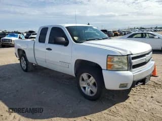 ✅ 2008 Chevrolet Silverado 1500 1LT • VIN: 1GCEC19J28Z330311 • Lot: 79331234. Listed on Copart with 326,995 mi. Free auction sales archive from the USA and detailed vehicle history report at DreamBid. Image 4.