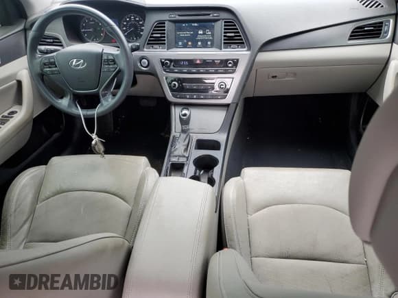 ✅ 2016 Hyundai Sonata Sport • VIN: 5NPE34AF4GH434037 • Лот: 61964744. Опубликован ранее на Copart с пробегом 81 120 миль. Бесплатный доступ к архиву аукционных продаж из США и подробный отчёт об истории автомобиля на DreamBid. Изображение 8.