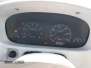 ✅ 2002 Isuzu Rodeo S • VIN: 4S2CK58W524321108 • Lot: 42352330. Listed on IAAI with 270,614 mi. Free auction sales archive from the USA and detailed vehicle history report at DreamBid. Image 7.