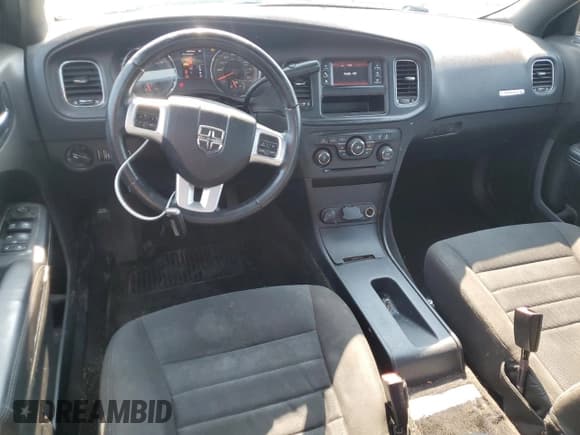 ✅ 2012 Dodge Charger Police • VIN: 2C3CDXAG6CH288116 • Lot: 64371675. Wystawiony na Copart z przebiegiem 190 327 mil. Bezpłatny archiwum sprzedaży aukcyjnych z USA i szczegółowy raport historii pojazdu na DreamBid. Zdjęcie 8.