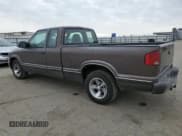 ✅ 2000 Chevrolet S-10 LS Xtreme • VIN: 1GCCS19W1Y8229787 • Лот: 44545245. Опубликован ранее на Copart с пробегом 131 221 миль. Бесплатный доступ к архиву аукционных продаж из США и подробный отчёт об истории автомобиля на DreamBid. Изображение 2.