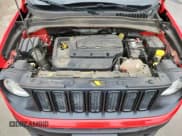 ✅ 2018 Jeep Renegade Altitude • VIN: ZACCJBBHXJPH08356 • Lot: 69010485. Listed on Copart with 63,022 mi. Free auction sales archive from the USA and detailed vehicle history report at DreamBid. Image 12.