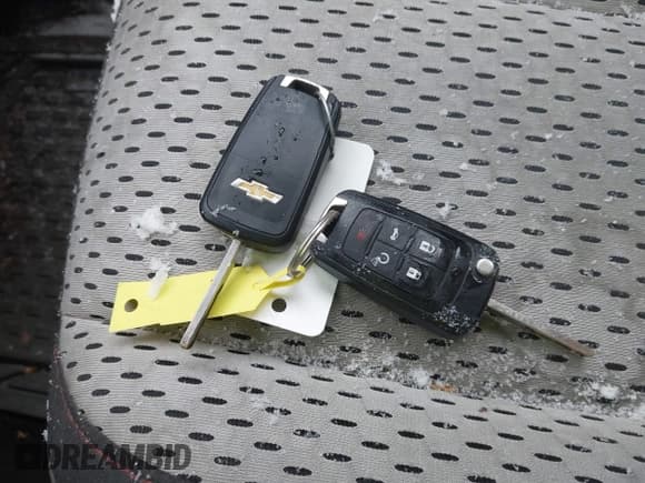 ✅ 2011 Chevrolet Equinox LS • VIN: 2CNFLCEC7B6460820 • Лот: 43672221. Опубликован ранее на IAAI с пробегом 175 685 миль. Бесплатный доступ к архиву аукционных продаж из США и подробный отчёт об истории автомобиля на DreamBid. Изображение 11.