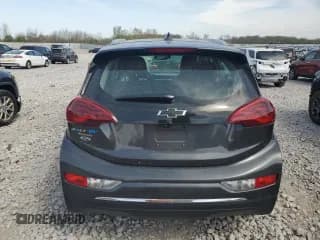✅ 2018 Chevrolet Bolt EV Premier • VIN: 1G1FX6S04J4112051 • Lot: 54601385. Wystawiony na Copart z przebiegiem Nie podano. Bezpłatny archiwum sprzedaży aukcyjnych z USA i szczegółowy raport historii pojazdu na DreamBid. Zdjęcie 6.