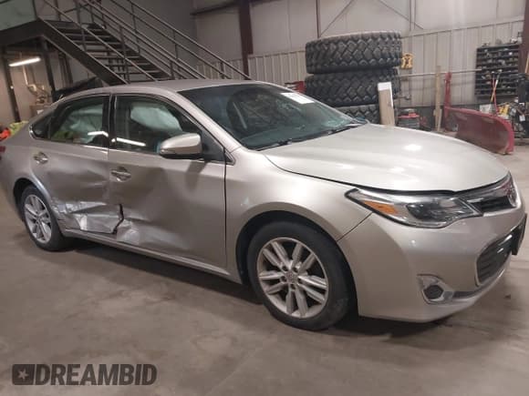 ✅ 2014 Toyota Avalon Limited • VIN: 4T1BK1EB7EU123454 • Lot: 42494629. Wystawiony na IAAI z przebiegiem 106 129 mil. Bezpłatny archiwum sprzedaży aukcyjnych z USA i szczegółowy raport historii pojazdu na DreamBid. Zdjęcie 13.