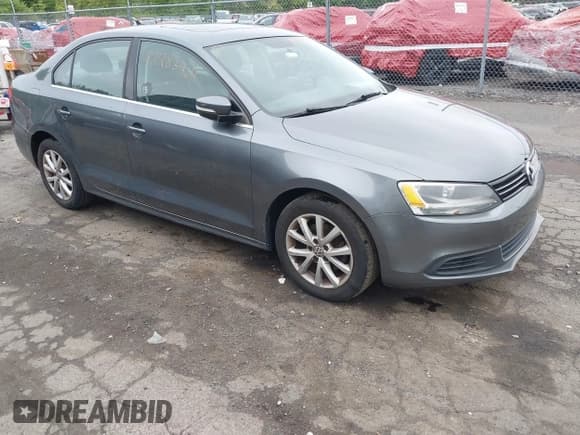 ✅ 2013 Volkswagen Jetta SE • VIN: 3VWDX7AJ3DM397748 • Lot: 42283421. Listed on IAAI with 195,928 mi. Free auction sales archive from the USA and detailed vehicle history report at DreamBid. Image 1.