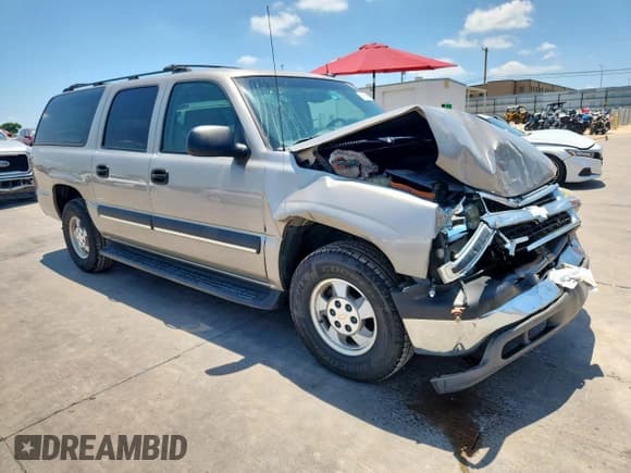 ✅ 2003 Chevrolet Suburban LS • VIN: 1GNEC16T33J218444 • Лот: 61261815. Опубликован ранее на Copart с пробегом 239 340 миль. Бесплатный доступ к архиву аукционных продаж из США и подробный отчёт об истории автомобиля на DreamBid. Изображение 4.