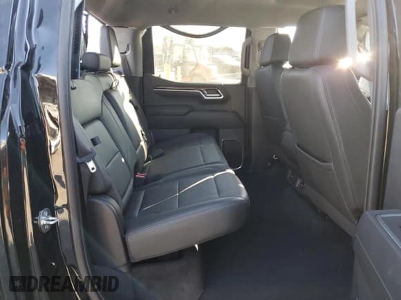 ✅ 2022 Chevrolet Silverado 1500 LT • VIN: 1GCPACED5NZ515099 • Lot: 81843485. Wystawiony na Copart z przebiegiem Nie podano. Bezpłatny archiwum sprzedaży aukcyjnych z USA i szczegółowy raport historii pojazdu na DreamBid. Zdjęcie 10.