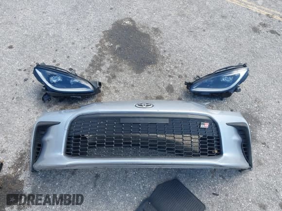 ✅ 2024 Toyota 86 • VIN: JF1ZNBB15R9755931 • Lot: 43498852. Listed on IAAI with 20,472 mi. Free auction sales archive from the USA and detailed vehicle history report at DreamBid. Image 12.