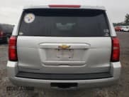 ✅ 2018 Chevrolet Suburban LT • VIN: 1GNSKHKC7JR357351 • Lot: 79824334. Wystawiony na Copart z przebiegiem 149 127 mil. Bezpłatny archiwum sprzedaży aukcyjnych z USA i szczegółowy raport historii pojazdu na DreamBid. Zdjęcie 6.