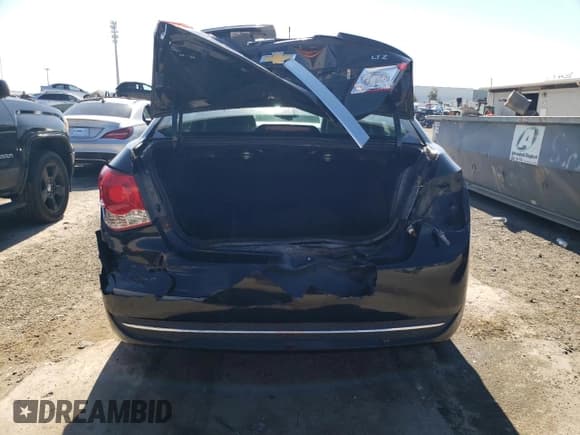 ✅ 2015 Chevrolet Cruze LTZ • VIN: 1G1PG5SB3F7130904 • Лот: 38401843. Опубликован ранее на Copart с пробегом 150 980 миль. Бесплатный доступ к архиву аукционных продаж из США и подробный отчёт об истории автомобиля на DreamBid. Изображение 6.