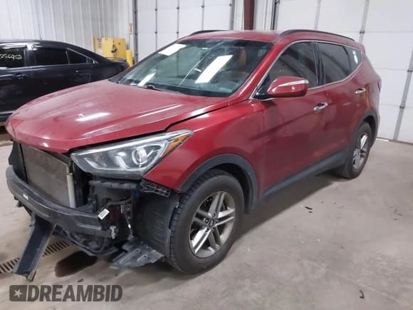 ✅ 2018 Hyundai Santa Fe 2.4L • VIN: 5XYZU3LB6JG514828 • Лот: 42282610. Опубликован ранее на IAAI с пробегом 204 030 миль. Бесплатный доступ к архиву аукционных продаж из США и подробный отчёт об истории автомобиля на DreamBid. Изображение 2.