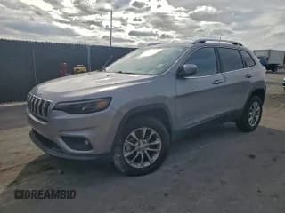 ✅ 2019 Jeep Cherokee Latitude Plus • VIN: 1C4PJMLB5KD130626 • Lot: 96046785. Wystawiony na Copart z przebiegiem 57 813 mil. Bezpłatny archiwum sprzedaży aukcyjnych z USA i szczegółowy raport historii pojazdu na DreamBid. Zdjęcie 1.