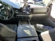 ✅ 2025 Chevrolet Silverado 2500HD LT • VIN: 2GC4KNE75S1157383 • Lot: 87001175. Wystawiony na Copart z przebiegiem Nie podano. Bezpłatny archiwum sprzedaży aukcyjnych z USA i szczegółowy raport historii pojazdu na DreamBid. Zdjęcie 8.