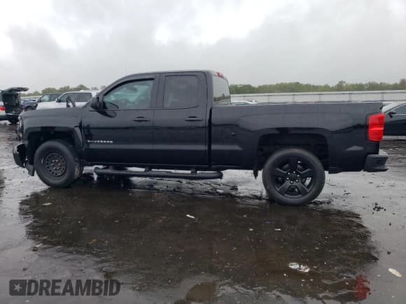 ✅ 2017 Chevrolet Silverado 1500 Work Truck • VIN: 1GCRCNEH8HZ262723 • Лот: 71820024. Опубликован ранее на Copart с пробегом 237 918 миль. Бесплатный доступ к архиву аукционных продаж из США и подробный отчёт об истории автомобиля на DreamBid. Изображение 2.