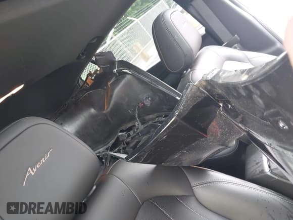 ✅ 2024 Buick Envista Avenir • VIN: KL47LCE20RB034016 • Lot: 42364129. Wystawiony na IAAI z przebiegiem 23 422 mil. Bezpłatny archiwum sprzedaży aukcyjnych z USA i szczegółowy raport historii pojazdu na DreamBid. Zdjęcie 18.