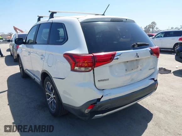 ✅ 2016 Mitsubishi Outlander ES • VIN: JA4AD2A30GZ051821 • Lot: 42283059. Listed on IAAI with 147,745 mi. Free auction sales archive from the USA and detailed vehicle history report at DreamBid. Image 3.