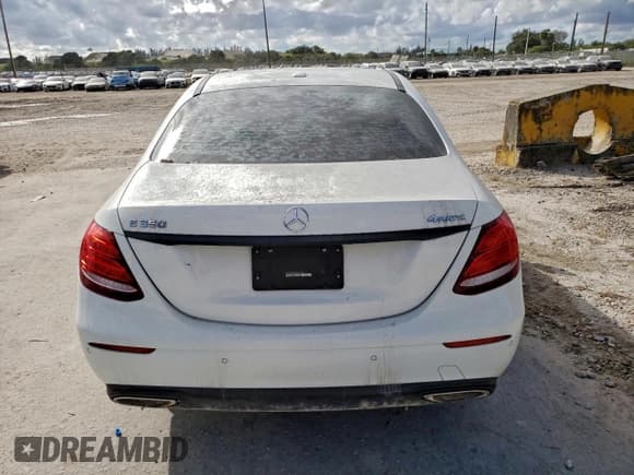 ✅ 2017 Mercedes-Benz E 300 Luxury • VIN: WDDZF4KB5HA222198 • Lot: 94328725. Listed on Copart with 138,038 mi. Free auction sales archive from the USA and detailed vehicle history report at DreamBid. Image 6.