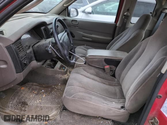 ✅ 2001 Dodge Dakota • VIN: 1B7GL22X41S256594 • Lot: 43012935. Wystawiony na Copart z przebiegiem 217 179 mil. Bezpłatny archiwum sprzedaży aukcyjnych z USA i szczegółowy raport historii pojazdu na DreamBid. Zdjęcie 7.