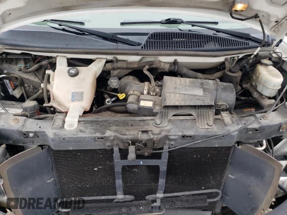 ✅ 2012 Chevrolet Express Passenger 1LT • VIN: 1GAZGYFG8C1174282 • Lot: 86012024. Wystawiony na Copart z przebiegiem 170 680 mil. Bezpłatny archiwum sprzedaży aukcyjnych z USA i szczegółowy raport historii pojazdu na DreamBid. Zdjęcie 12.