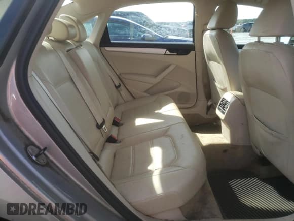 ✅ 2013 Volkswagen Passat SE • VIN: 1VWBH7A3XDC022012 • Lot: 60499945. Listed on Copart with 173,700 mi. Free auction sales archive from the USA and detailed vehicle history report at DreamBid. Image 10.