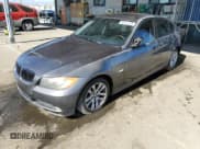 ✅ 2006 BMW 3 Series 325i • VIN: WBAVB17506NK31299 • Lot: 56131415. Wystawiony na Copart z przebiegiem 215 251 mil. Bezpłatny archiwum sprzedaży aukcyjnych z USA i szczegółowy raport historii pojazdu na DreamBid. Zdjęcie 1.