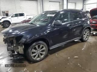 2013 Mitsubishi Outlander LE with VIN 4A4AR5AU1DE020199, listed as a Copart auction lot 57587865 with 195,375 mi miles and Salvage title. Bid and sale history available at DreamBid. Image 1.