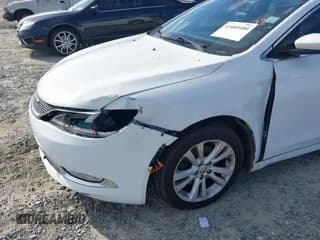 ✅ 2015 Chrysler 200 Limited • VIN: 1C3CCCAB7FN725407 • Лот: 43405480. Опубликован ранее на IAAI с пробегом 213 757 миль. Бесплатный доступ к архиву аукционных продаж из США и подробный отчёт об истории автомобиля на DreamBid. Изображение 6.