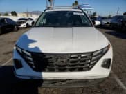 ✅ 2022 Hyundai Tucson SEL • VIN: 5NMJFCAE2NH011653 • Lot: 76579594. Wystawiony na Copart z przebiegiem 38 623 mil. Bezpłatny archiwum sprzedaży aukcyjnych z USA i szczegółowy raport historii pojazdu na DreamBid. Zdjęcie 5.