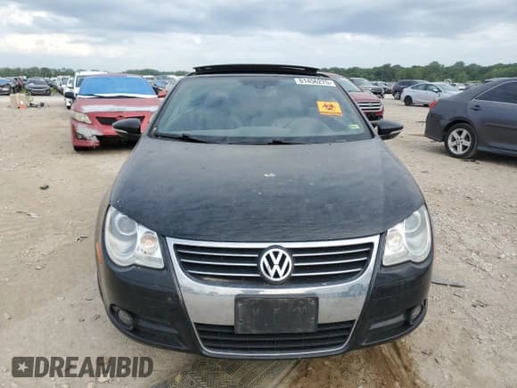 ✅ 2011 Volkswagen Eos Lux • VIN: WVWFA7AH4BV002201 • Lot: 61456275. Listed on Copart with 97,945 mi. Free auction sales archive from the USA and detailed vehicle history report at DreamBid. Image 5.