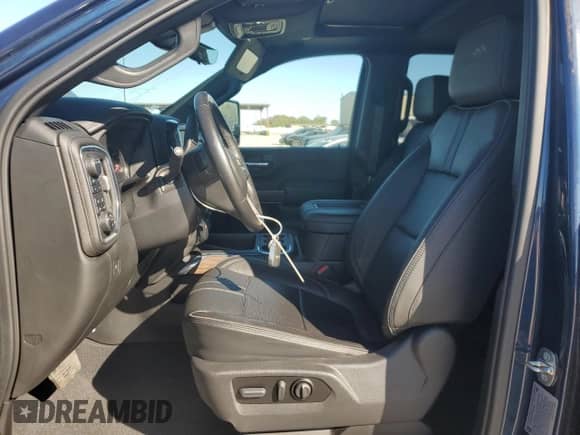 2022 Chevrolet Silverado 3500HD High Country with VIN 1GC4YVEY5NF165925, listed as a Copart auction lot 82040744 with 22,040 mi miles and Salvage title. Bid and sale history available at DreamBid. Image 7.