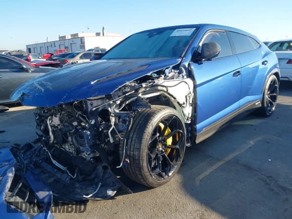 ✅ 2024 Lamborghini Urus Performante • VIN: ZPBUC3ZL3RLA30847 • Lot: 40935032. Listed on IAAI with Not provided. Free auction sales archive from the USA and detailed vehicle history report at DreamBid. Image 2.