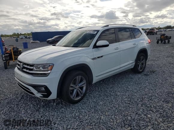 ✅ 2018 Volkswagen Atlas SE • VIN: 1V2PR2CA6JC528953 • Lot: 86447495. Wystawiony na Copart z przebiegiem 81 314 mil. Bezpłatny archiwum sprzedaży aukcyjnych z USA i szczegółowy raport historii pojazdu na DreamBid. Zdjęcie 1.