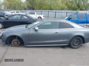 ✅ 2012 Audi S5 Premium Plus • VIN: WAUCVAFR0CA001543 • Lot: 42087961. Wystawiony na IAAI z przebiegiem 100 951 mil. Bezpłatny archiwum sprzedaży aukcyjnych z USA i szczegółowy raport historii pojazdu na DreamBid. Zdjęcie 14.