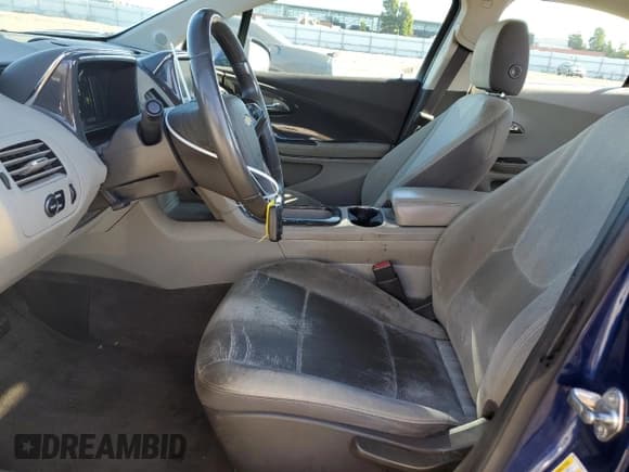 ✅ 2013 Chevrolet Volt • VIN: 1G1RE6E40DU146848 • Lot: 81001734. Wystawiony na Copart z przebiegiem 184 840 mil. Bezpłatny archiwum sprzedaży aukcyjnych z USA i szczegółowy raport historii pojazdu na DreamBid. Zdjęcie 7.