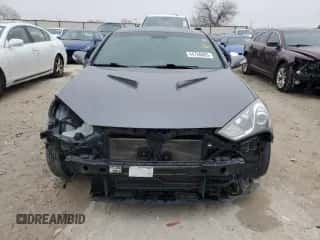 2015 Hyundai Genesis Coupe Ultimate с VIN KMHHU6KJ7FU121749, выставлен на аукционе Copart как лот 44766685 с пробегом 142 776 миль миль и Списание • Salvage title. История ставок и продаж доступна на DreamBid. Изображение 5.