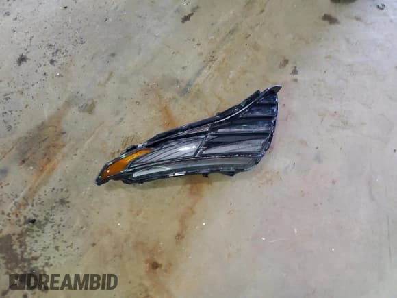 ✅ 2022 Hyundai Tucson Limited • VIN: 5NMJE3AE0NH131549 • Lot: 64702334. Wystawiony na Copart z przebiegiem 25 803 mil. Bezpłatny archiwum sprzedaży aukcyjnych z USA i szczegółowy raport historii pojazdu na DreamBid. Zdjęcie 13.