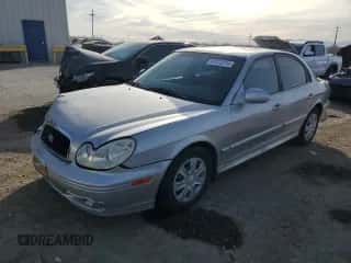 2004 Hyundai Sonata с VIN KMHWF25SX4A981335, выставлен на аукционе Copart как лот 87472214 с пробегом 103 910 миль миль и Списание • Salvage title. История ставок и продаж доступна на DreamBid. Изображение 1.