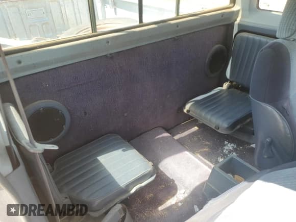 ✅ 1992 Nissan Frontier SE • VIN: 1N6HD16Y8NC358458 • Лот: 62064905. Опубликован ранее на Copart с пробегом 226 678 миль. Бесплатный доступ к архиву аукционных продаж из США и подробный отчёт об истории автомобиля на DreamBid. Изображение 10.