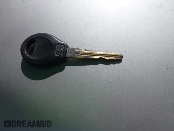 ✅ 2001 Nissan Frontier XE • VIN: 1N6DD21SX1C308632 • Lot: 42100901. Listed on IAAI with 150,600 mi. Free auction sales archive from the USA and detailed vehicle history report at DreamBid. Image 11.