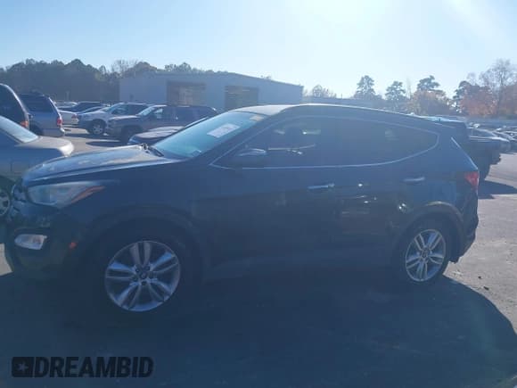 ✅ 2014 Hyundai Santa Fe • VIN: 5XYZU3LA0EG175559 • Лот: 43689066. Опубликован ранее на IAAI с пробегом 223 120 миль. Бесплатный доступ к архиву аукционных продаж из США и подробный отчёт об истории автомобиля на DreamBid. Изображение 14.