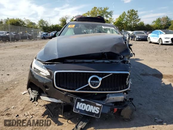 ✅ 2018 Volvo S90 Momentum • VIN: LVY982MK2JP035857 • Лот: 80662945. Опубликован ранее на Copart с пробегом Не указан. Бесплатный доступ к архиву аукционных продаж из США и подробный отчёт об истории автомобиля на DreamBid. Изображение 5.