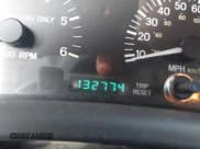 ✅ 1999 Jeep Cherokee Sport • VIN: 1J4FF68S5XL638099 • Lot: 43745870. Wystawiony na IAAI z przebiegiem 132 774 mil. Bezpłatny archiwum sprzedaży aukcyjnych z USA i szczegółowy raport historii pojazdu na DreamBid. Zdjęcie 7.